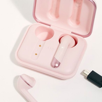 18 Holiday Gifts Under $100 That Look Expensive